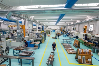 Bild 3: High-End-Produktionshalle in Bergamo,  ©Moog